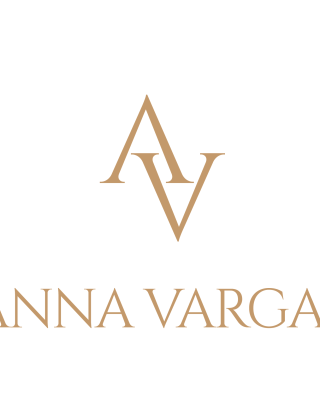 ANNA VARGAS